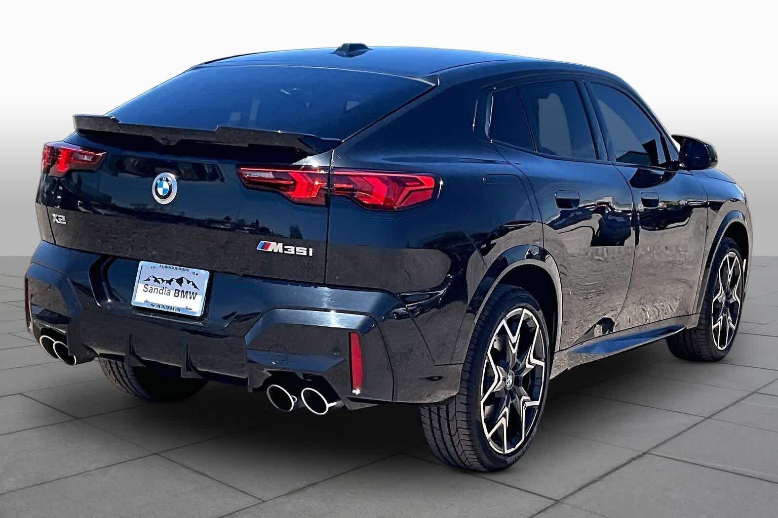 Used 2024 Black Sapphire Metallic BMW M35i image 10