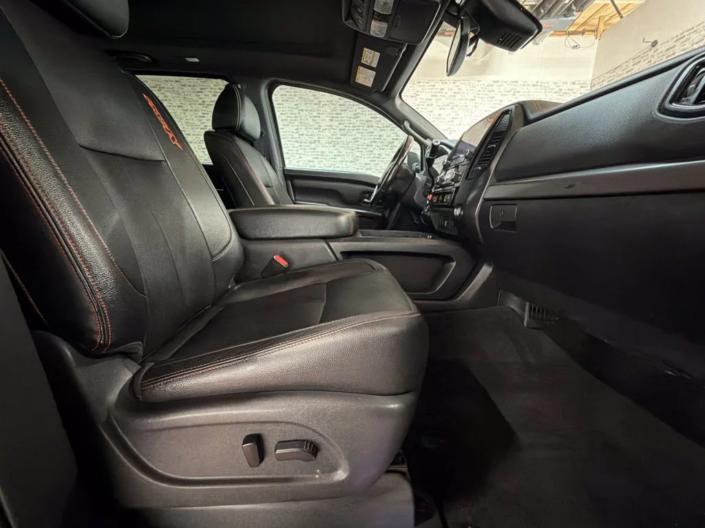 Used 2021 Deep Blue Pearl Metallic Nissan PRO-4X image 11