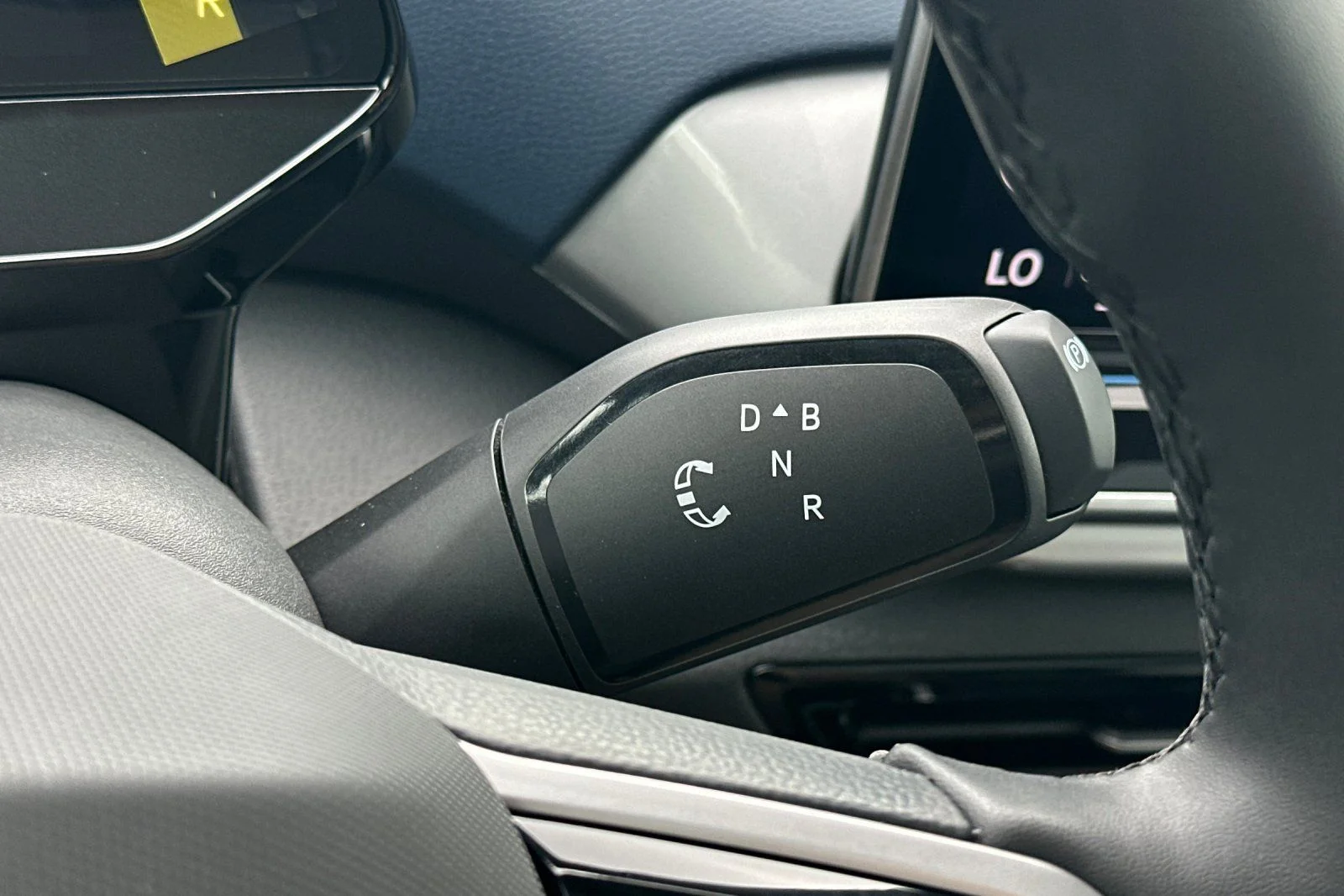 2025 Volkswagen ID.4 PRO S PLUS - Photo 20