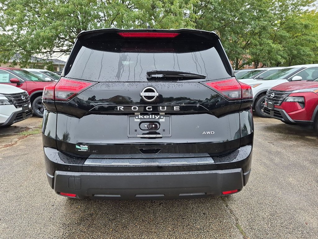 New 2026 Super Black Nissan SV image 4
