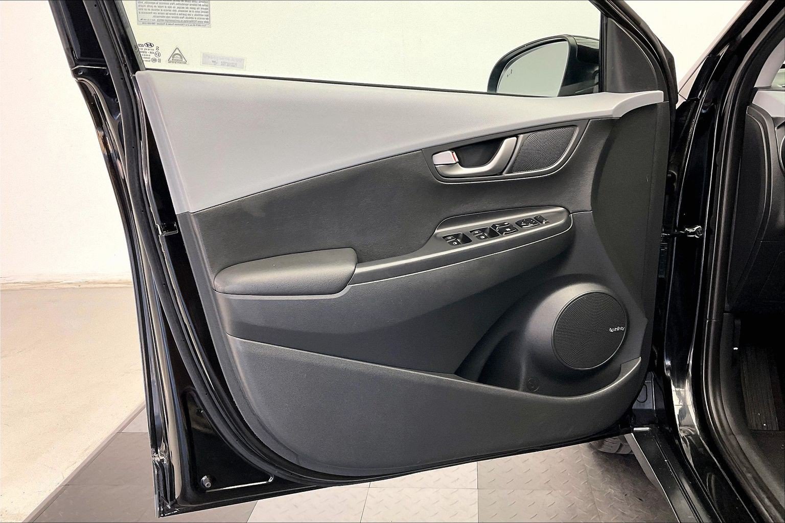 Used 2019 Ultra Black Pearl Hyundai Ultimate image 26