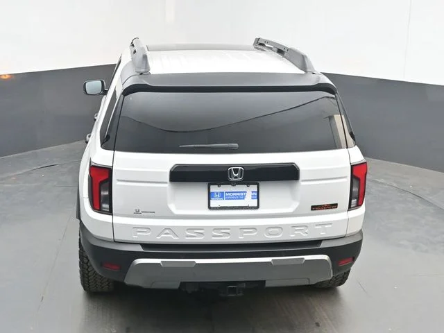 Certified Used 2026 Platinum White Pearl Honda TrailSport image 40