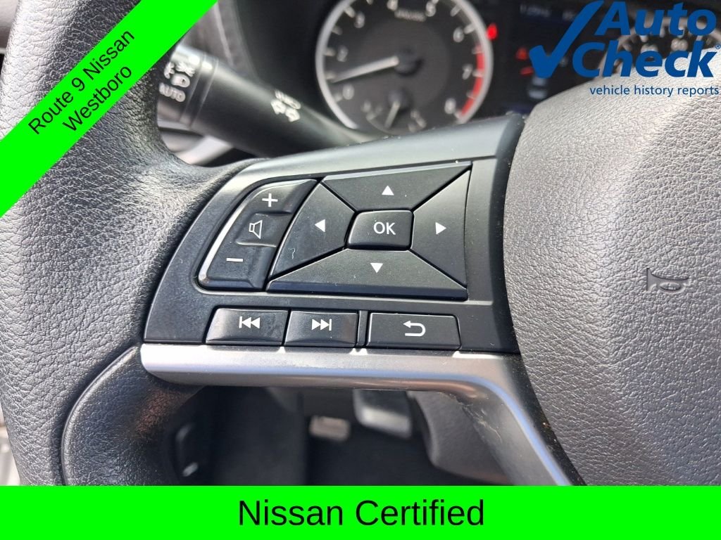 Used 2023 White Nissan S image 21