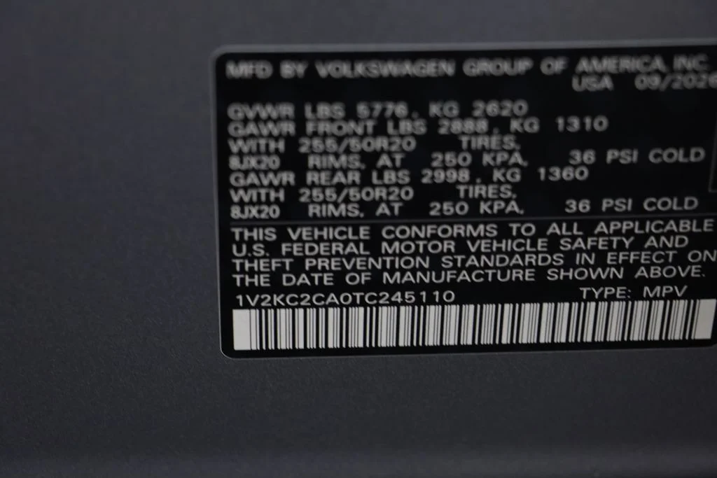 New 2026 Silver Mist Volkswagen SE w/Technology image 23