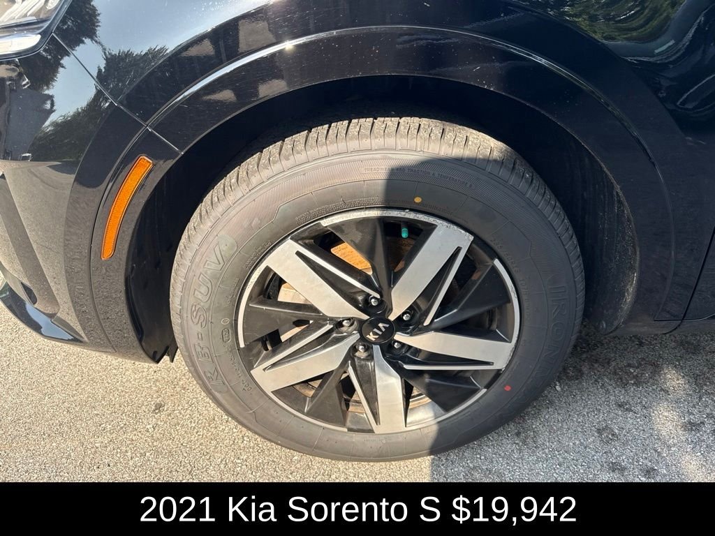 Used 2021 Ebony Black Kia S image 9