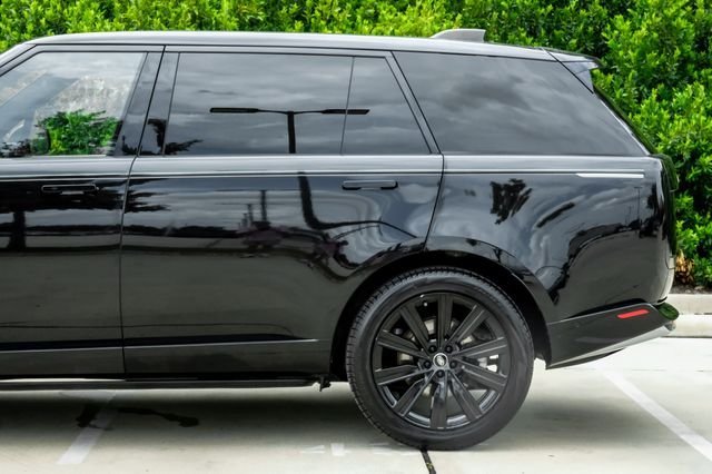 Used 2023 Black Land Rover SE image 20