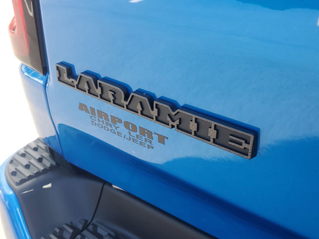 New 2026 Hydro Blue Pearl-Coat Exterior Paint RAM Laramie image 5