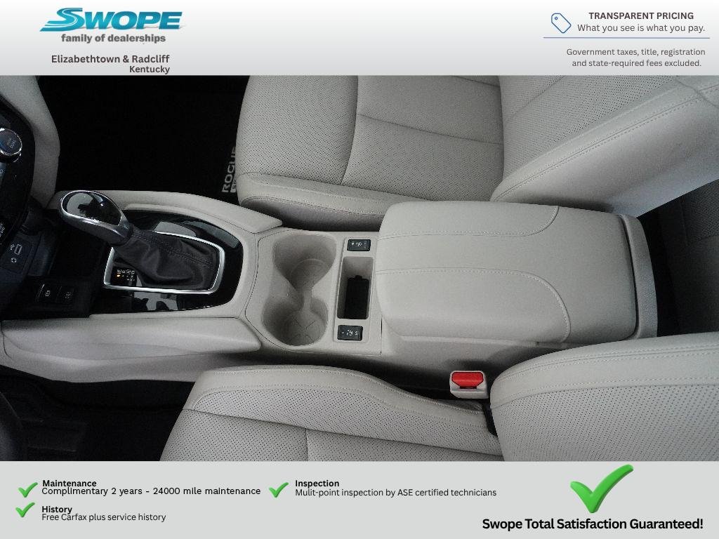 Used 2022 Pearl White Tricoat Nissan SL image 26