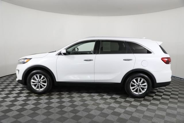 Used 2019 White Kia 2.4L LX image 39