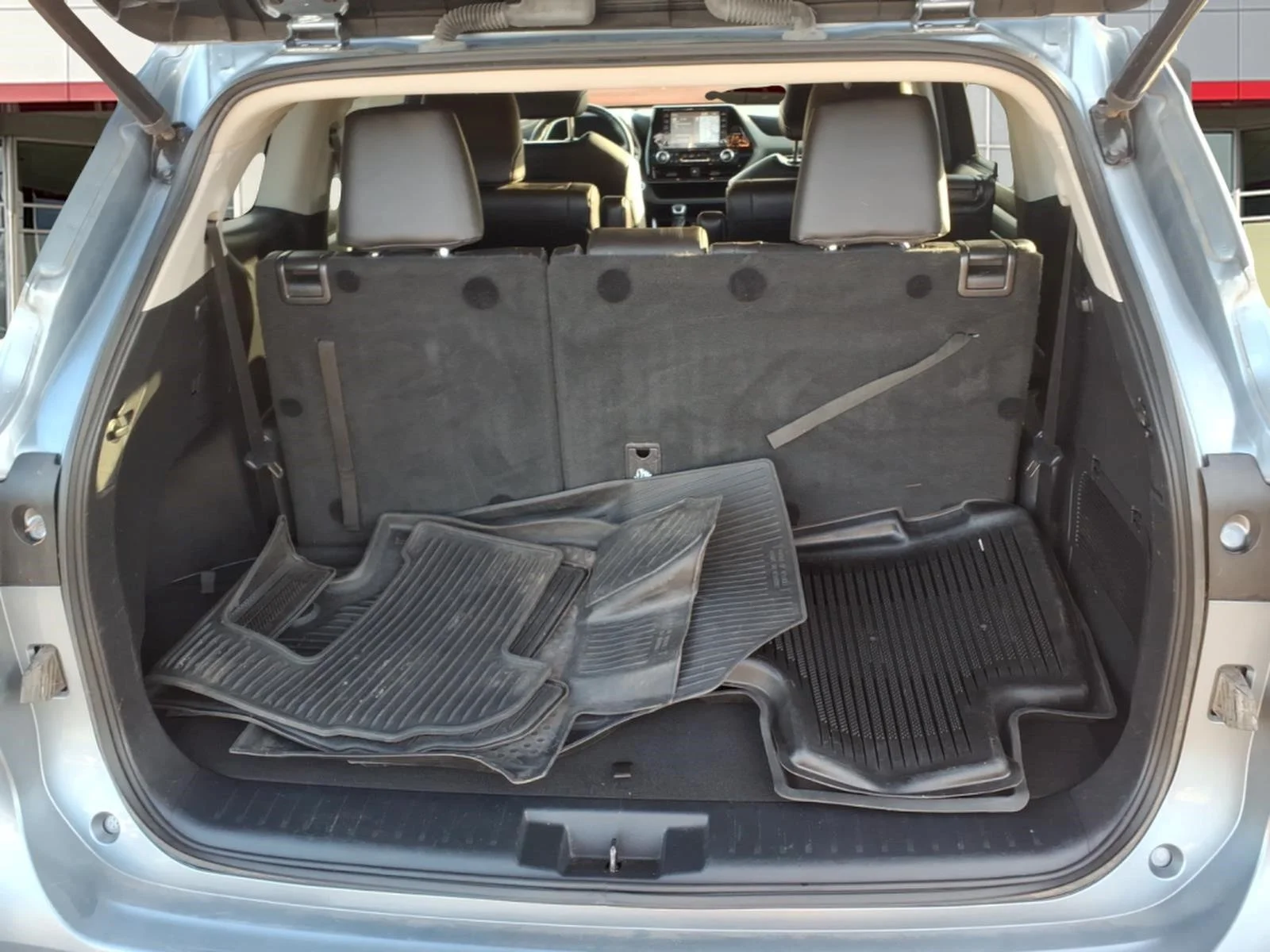 Certified Used 2022  Toyota XLE image 19