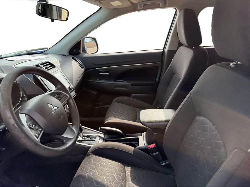 Used 2020 Octane Blue Metallic Mitsubishi ES 2.0 image 10