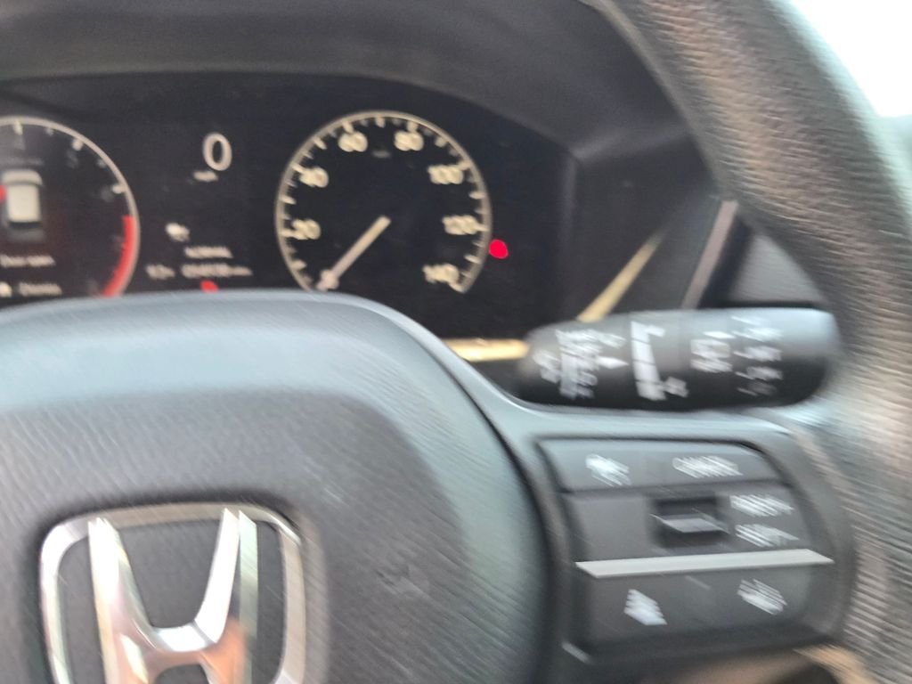 Used 2023 White Honda EX image 27