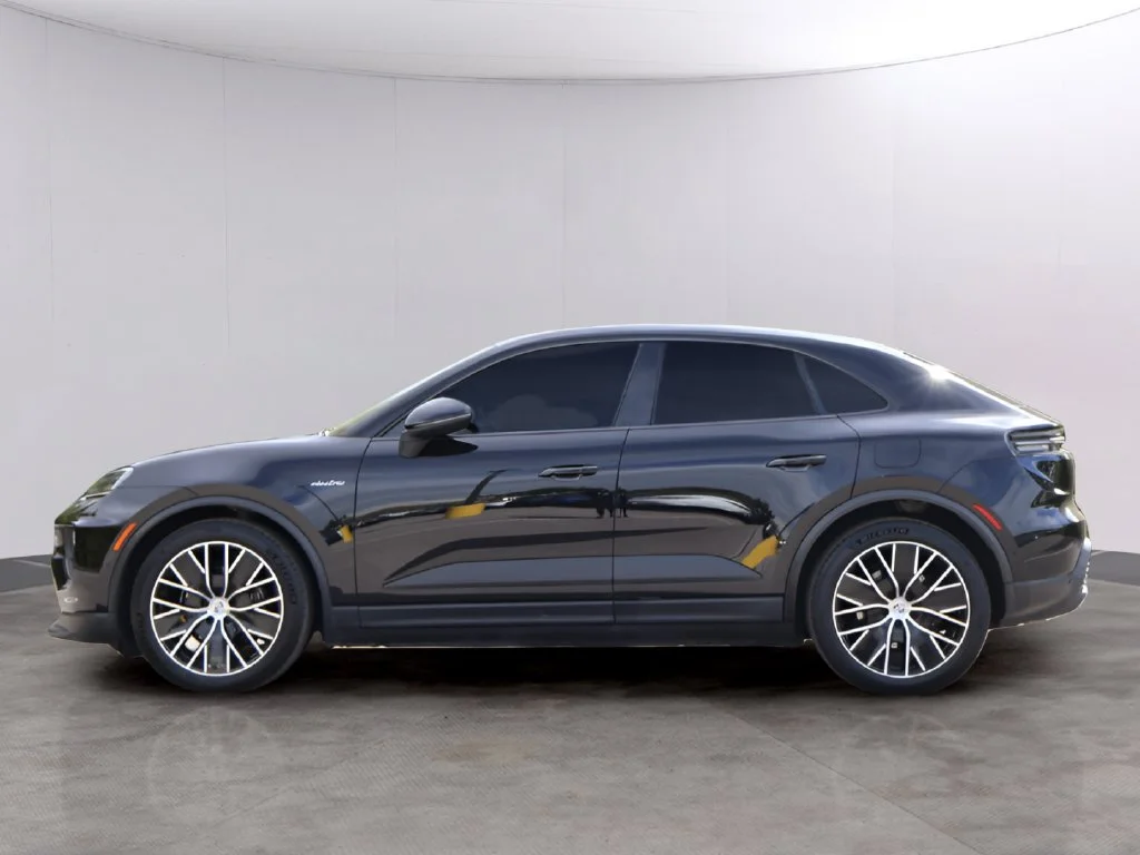 Certified 2024 Porsche Macan Base with VIN WP1AA2XA4RL001459 for sale in Kansas City