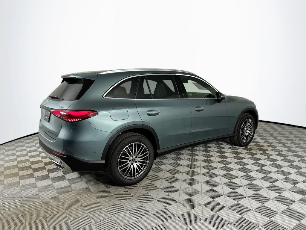 New 2026 Verde Silver Metallic Mercedes-Benz GLC 300 image 41