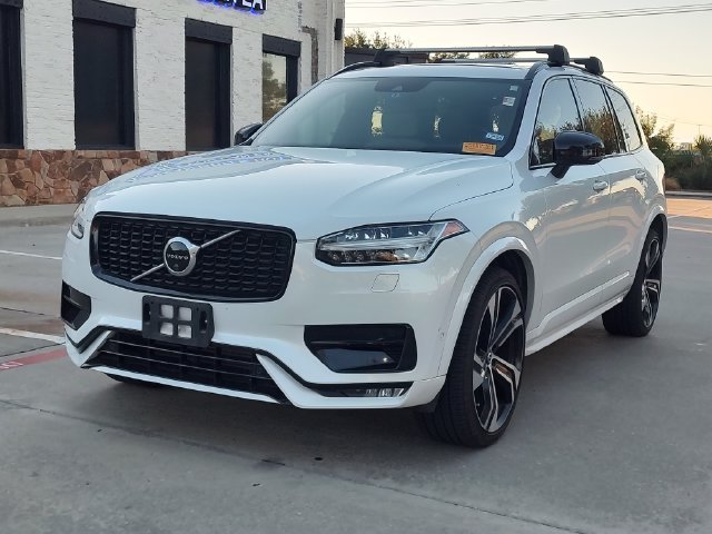 Used 2021 White Volvo T6 R-Design image 7