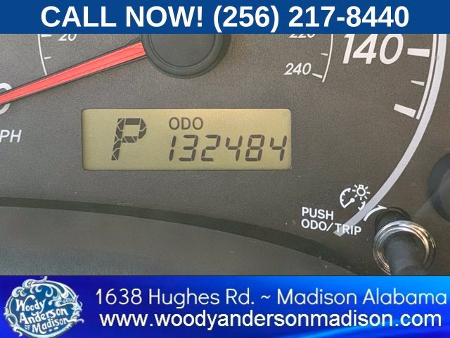 Used 2013 Magnetic Gray Metallic Toyota LE image 12