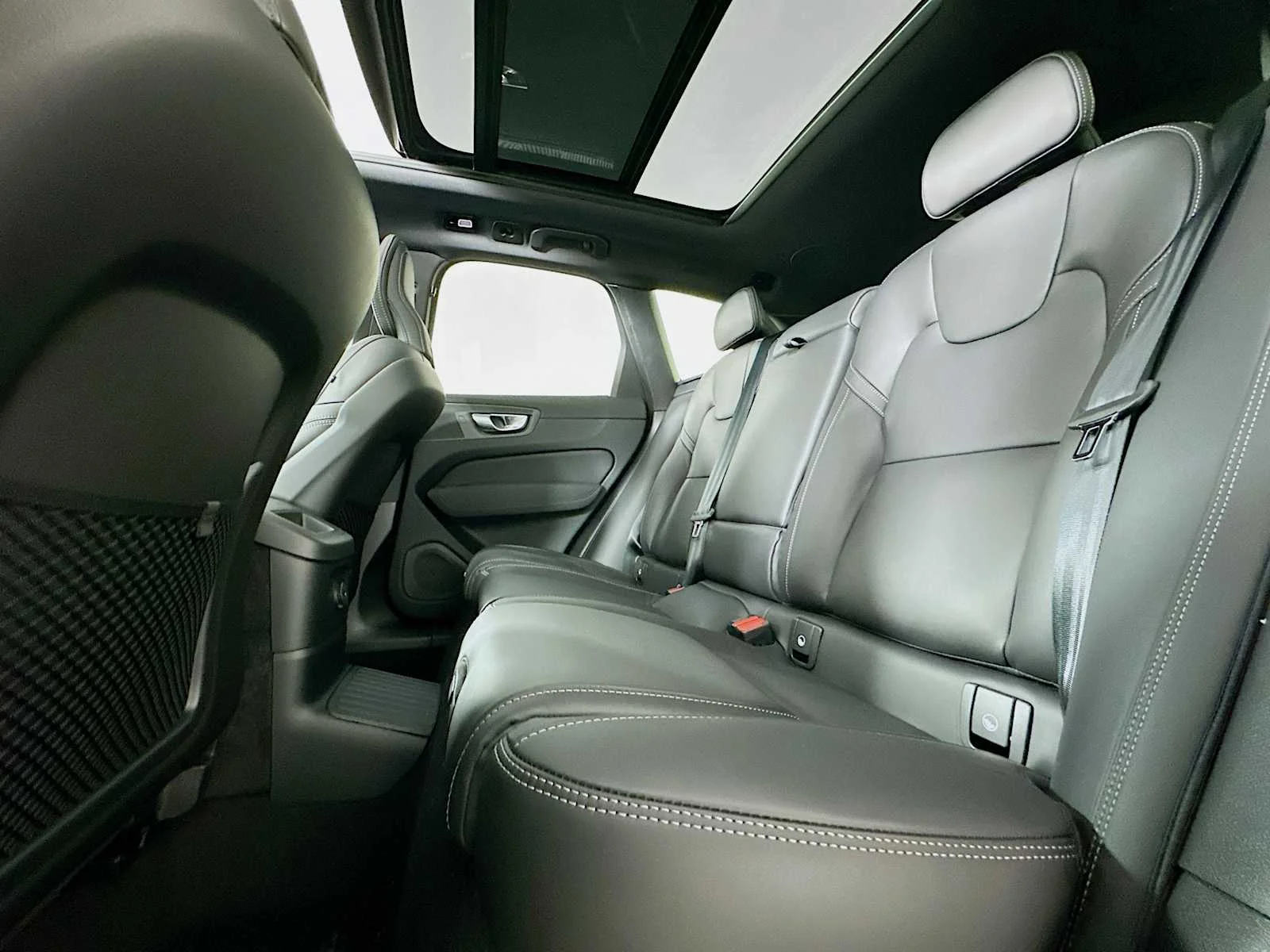 New 2026 Crystal White Volvo Ultra image 23