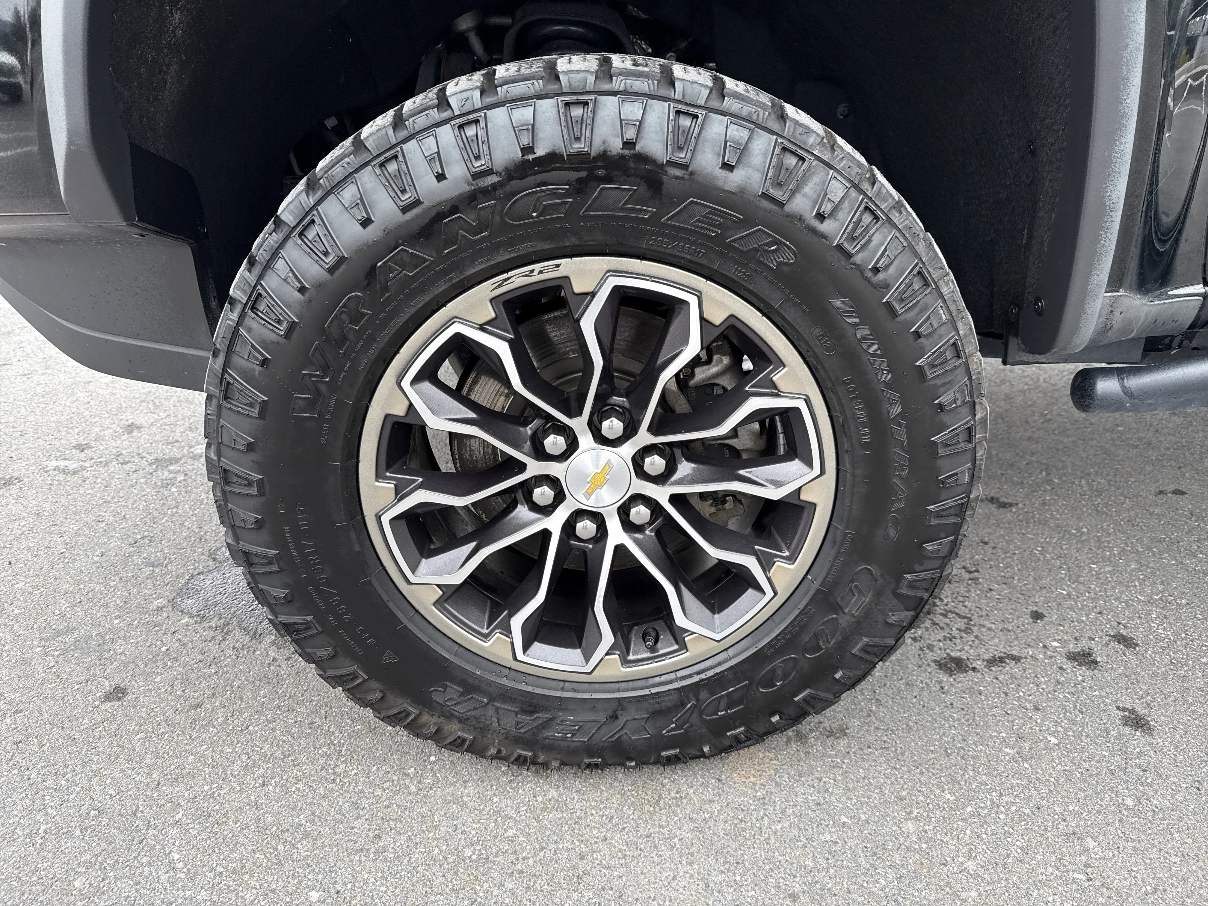 Used 2021 Black Chevrolet 4WD ZR2 image 11