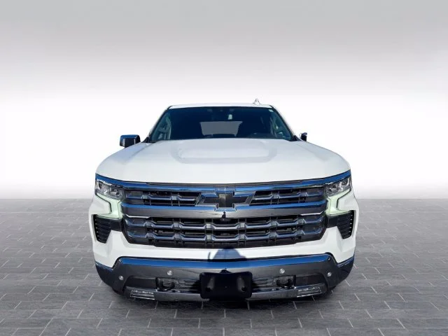 Used 2022 SUMMIT WHITE Chevrolet LTZ image 2