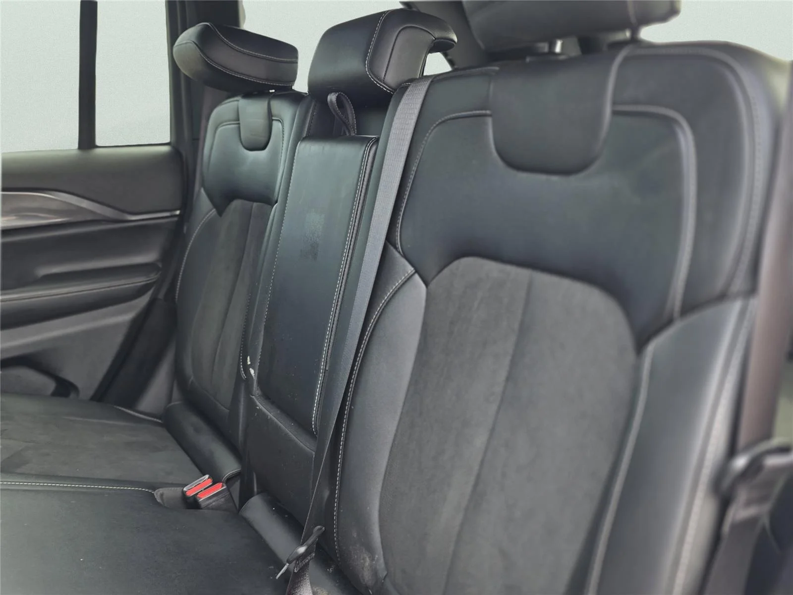 Used 2023 Bright White Clearcoat Jeep Altitude image 25