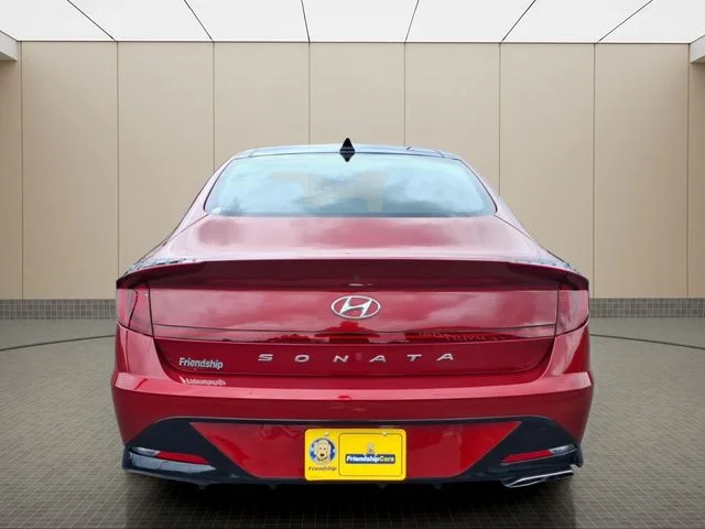 Used 2023 Red Hyundai SEL image 7