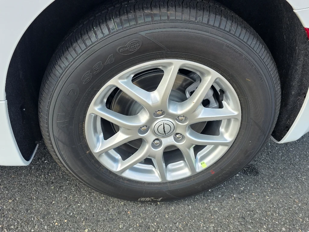 2026 Chrysler Pacifica Select - Photo 6
