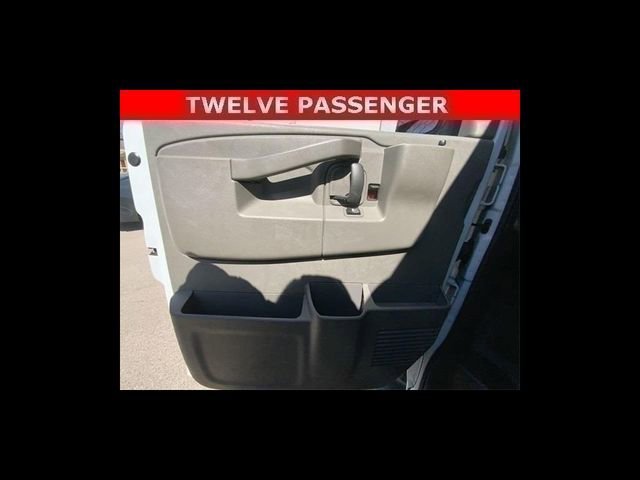 2022 Chevrolet Express Passenger LS - Photo 12