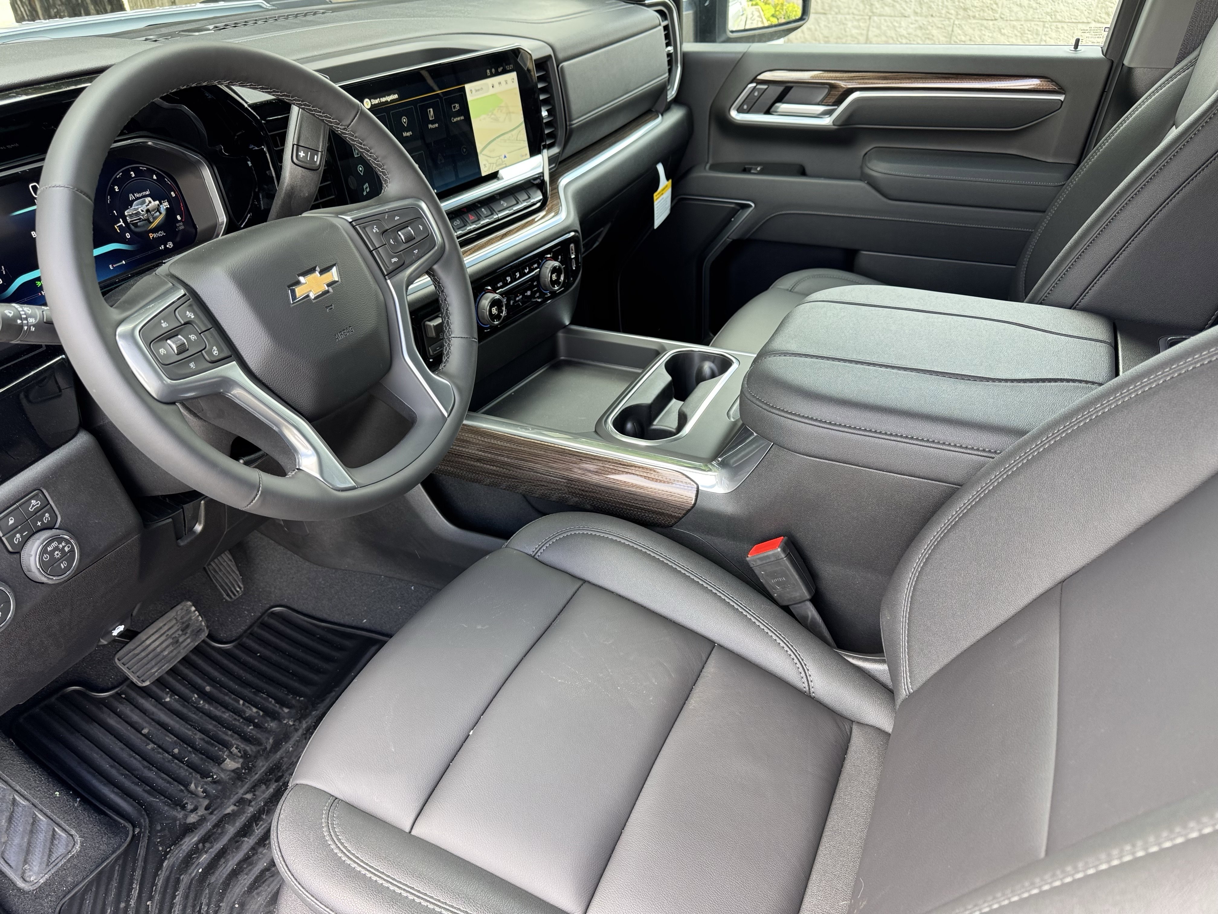 New 2026 Summit White Chevrolet LT image 9