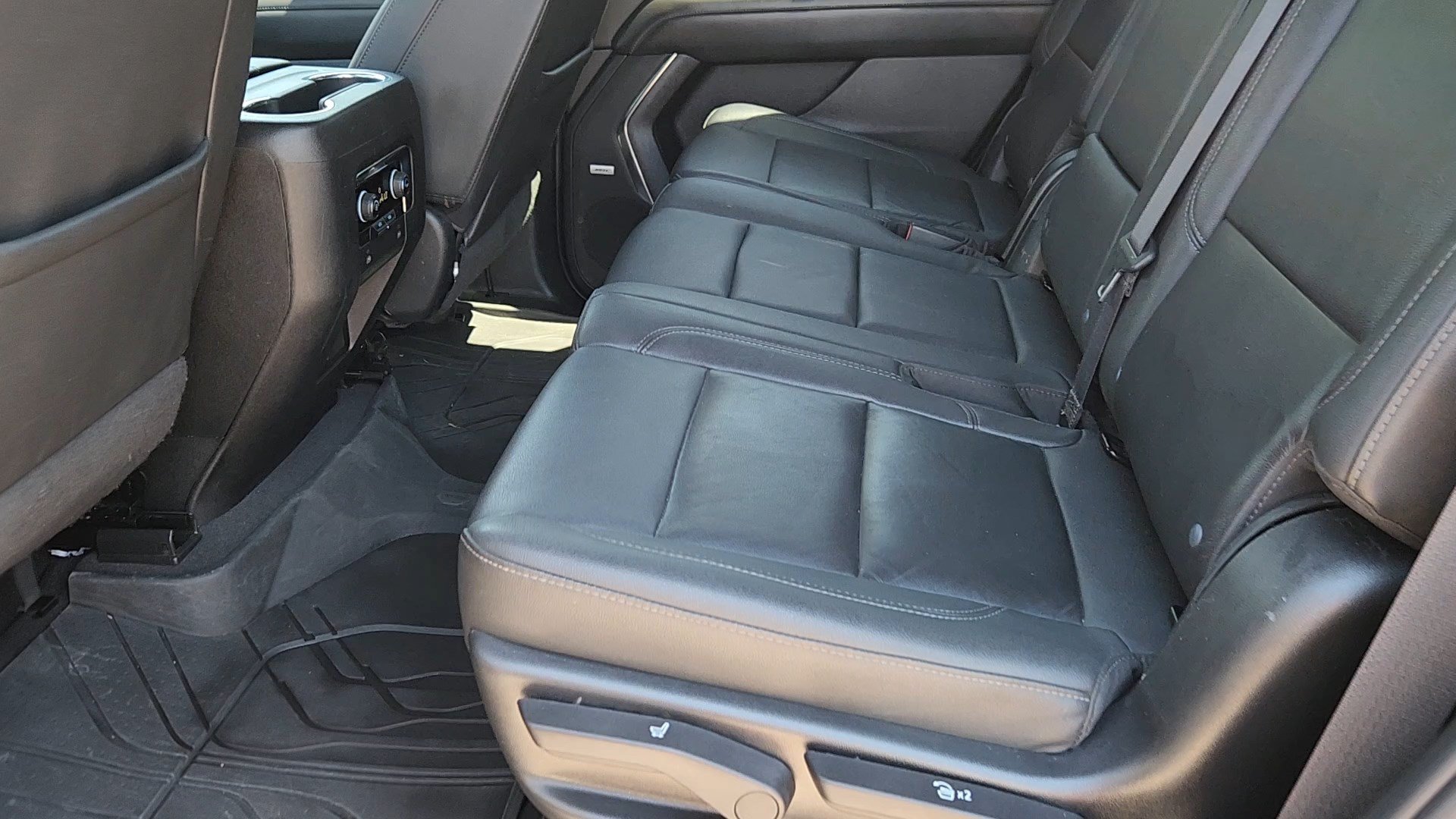 Used 2023 Dark Ash Metallic Chevrolet Z71 image 30