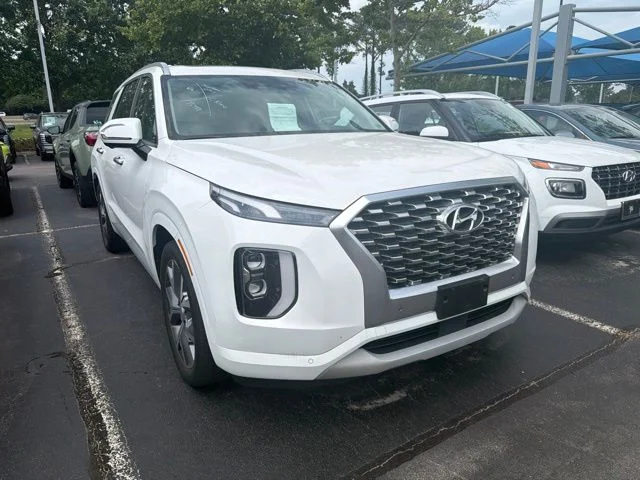 Used 2022 Hyper White Hyundai Limited image 1