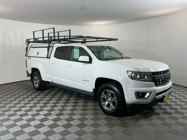 Used 2020 White Chevrolet Z71 image 3