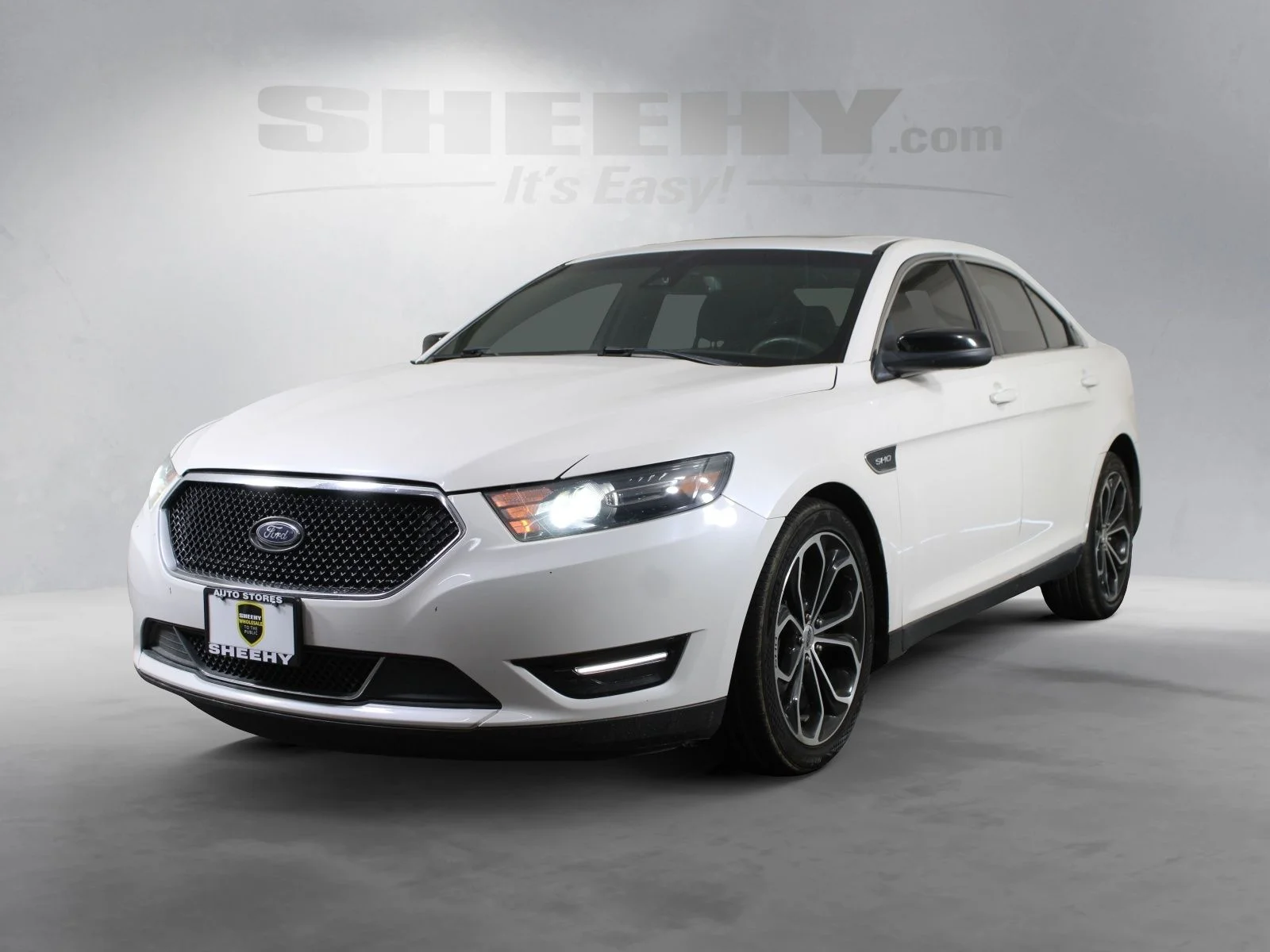 Used 2016 White Ford SHO image 7