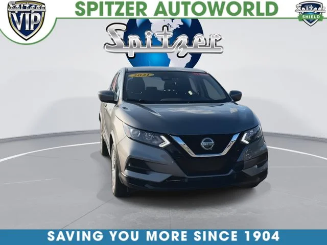 Used 2021 Gray Nissan S image 3