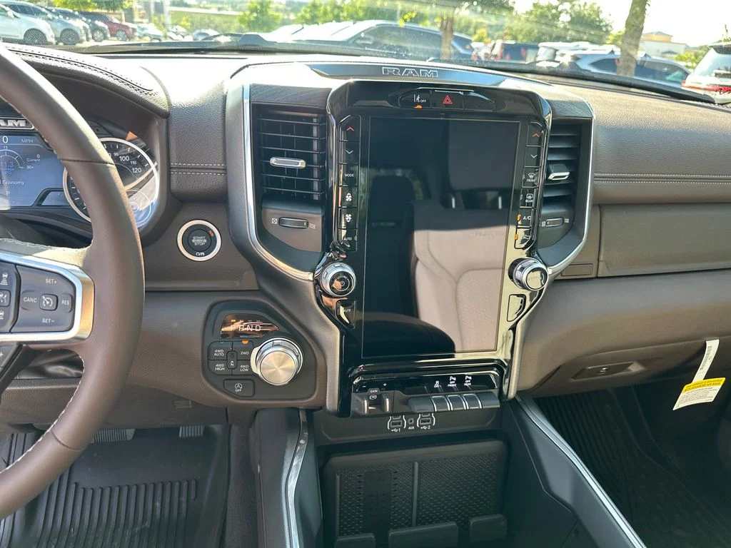 New 2026 Bright White Clear-Coat Exterior Paint RAM Laramie image 24