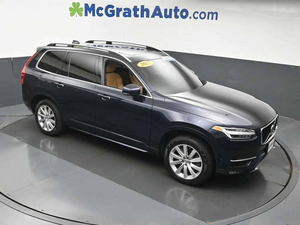Certified Used 2017 Blue Volvo T6 Momentum image 3