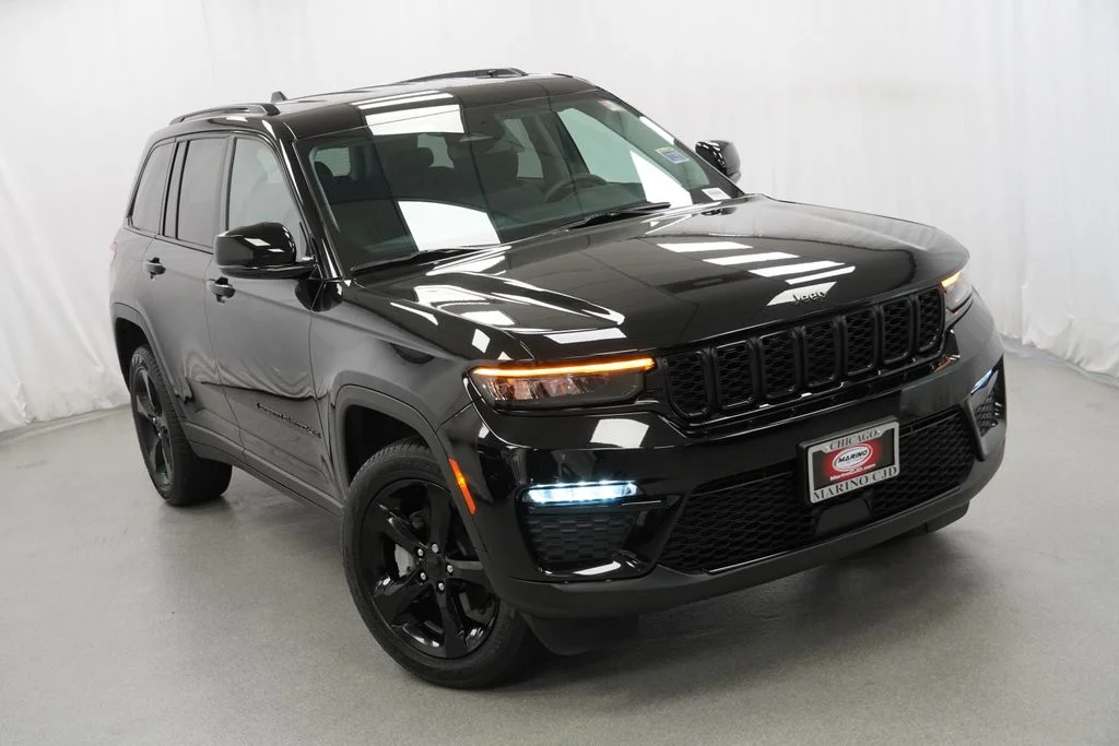 Used 2024 Black Jeep Limited image 9