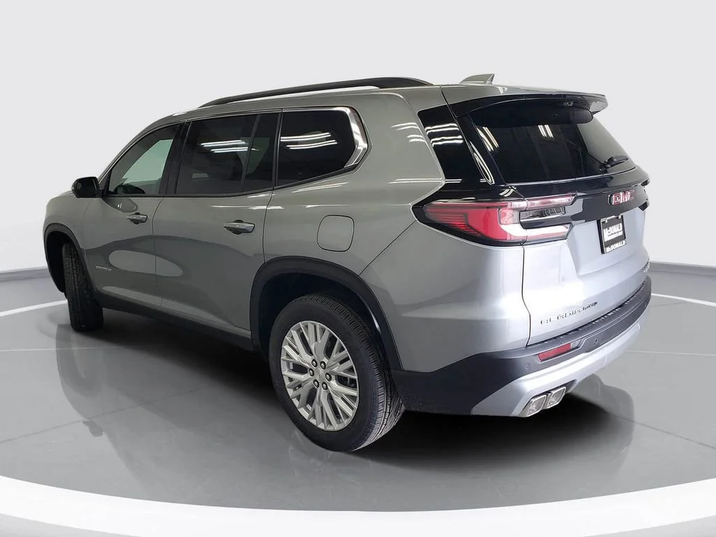 New 2026 Sterling Metallic GMC Elevation image 4