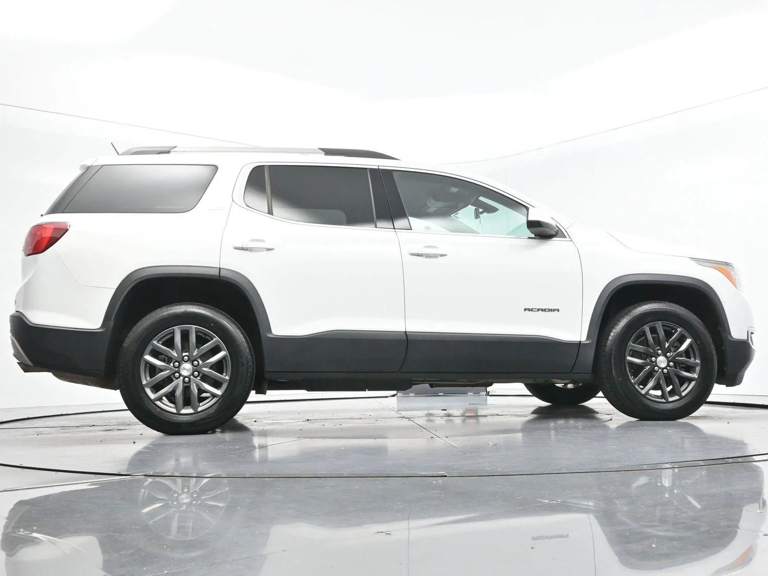 Used 2019 Summit White GMC SLT image 51