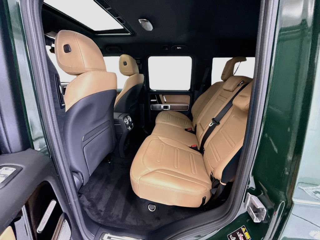 New 2027 MANUFAKTUR Deep Green Mercedes-Benz G 580 image 20