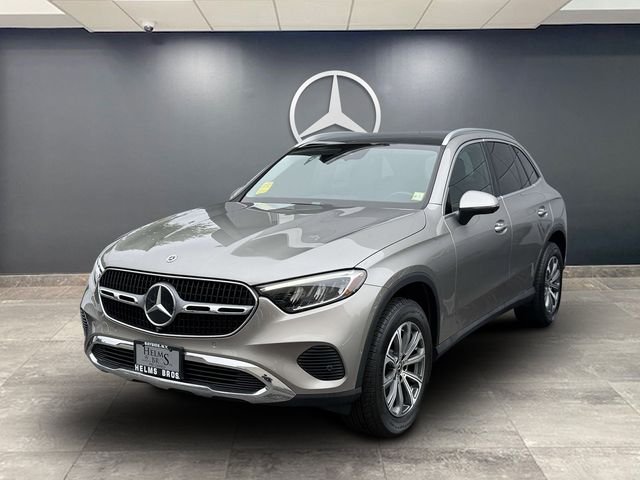Certified Used 2023 Silver Mercedes-Benz GLC 300 image 3