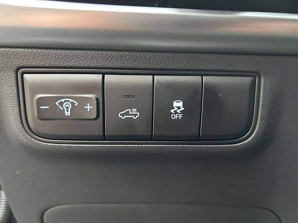 New 2026 Black Hyundai SEL AWD image 17