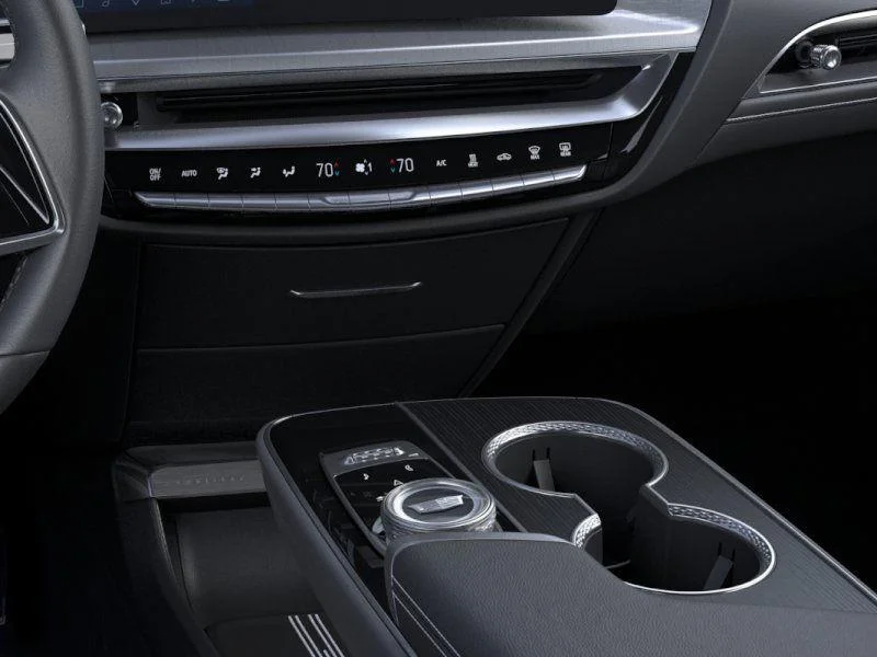 Used 2025  Cadillac Luxury image 23