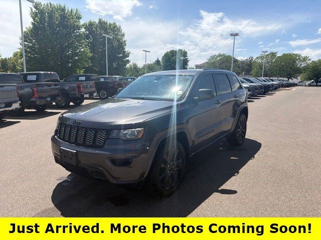 2018 Jeep Grand Cherokee Altitude 4WD's photo