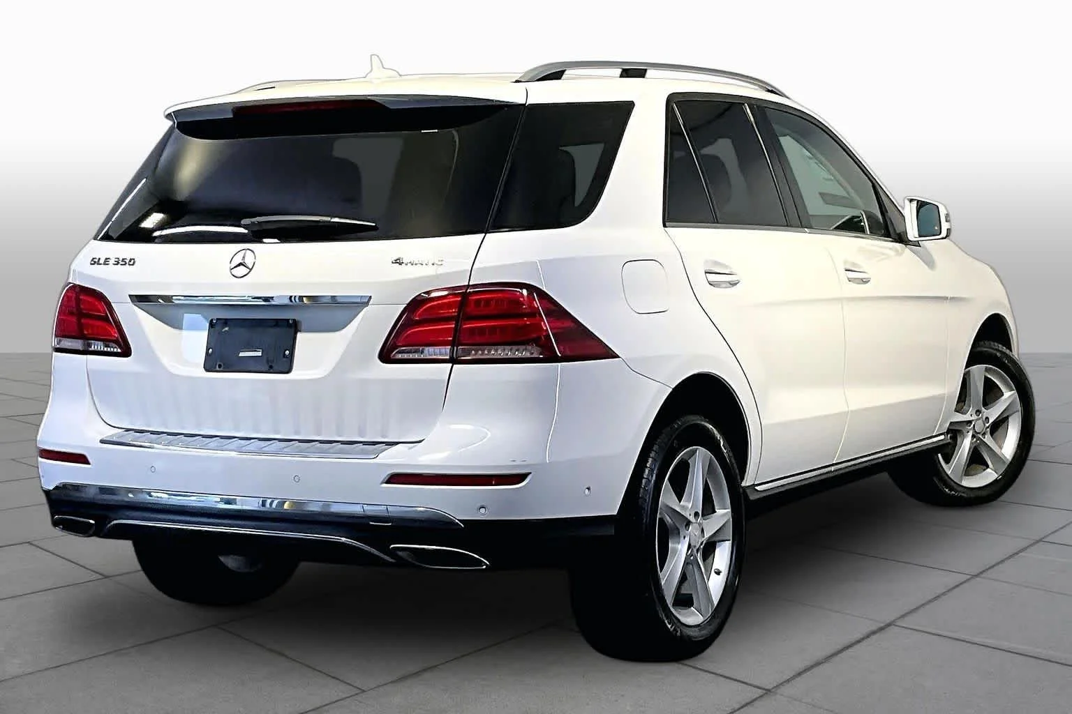 Used 2017 Polar White Mercedes-Benz GLE 350 image 13