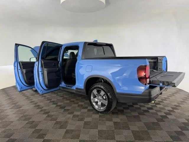Used 2024  Honda TrailSport image 14