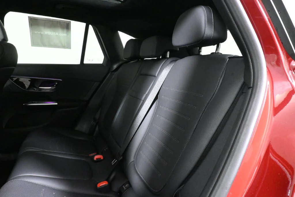Certified Used 2026 Red Mercedes-Benz GLC 300 image 4