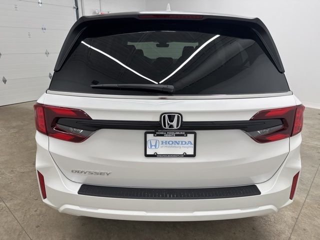 New 2026 Platinum White Pearl Honda EX-L image 6
