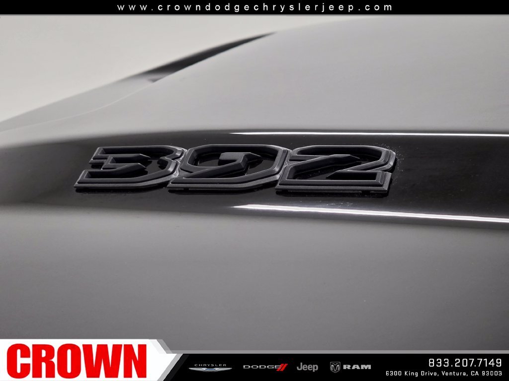 New 2027 Black Clear-Coat Paint Jeep  image 10