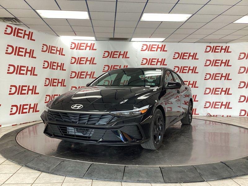 New 2026 Black Hyundai SEL Sport image 3