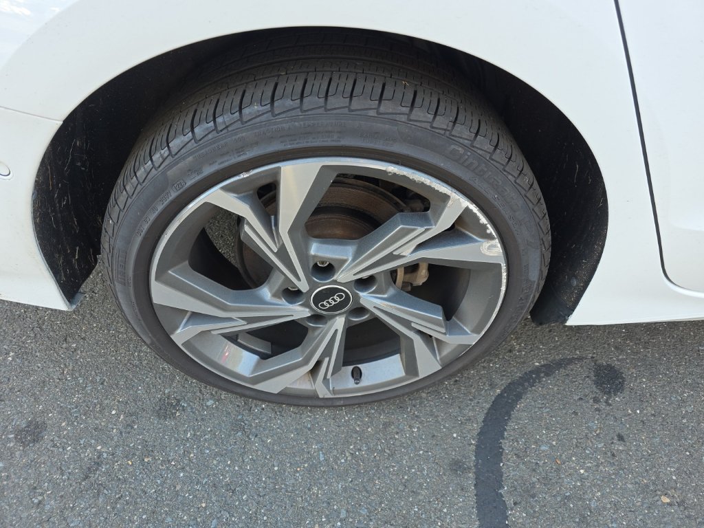 Used 2022 White Audi 40 Premium image 12